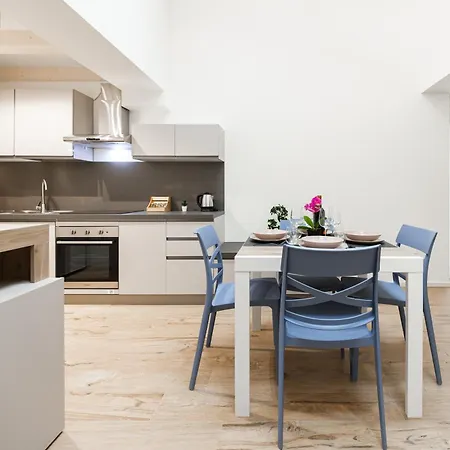 Serlio Luxury House Near Center, Station * Boloňa
