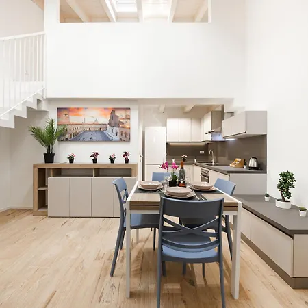 Serlio Luxury House Near Center, Station Lejlighed