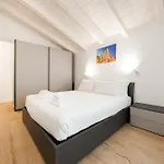 Lejlighed Serlio Luxury House Near Center, Station